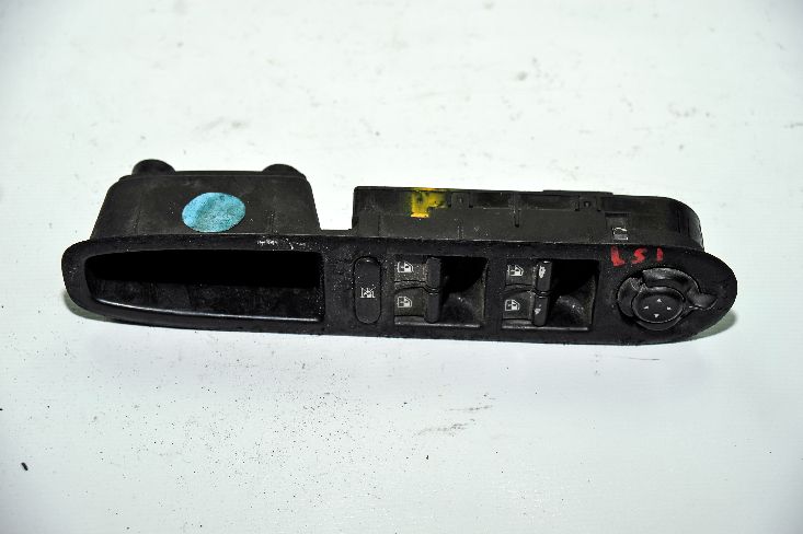 BRAVO ÇIKMA YEDEK PARÇA FİAT ÇIKMA YEDEK PARÇA   (219)PUNTO CAM DUGMESI